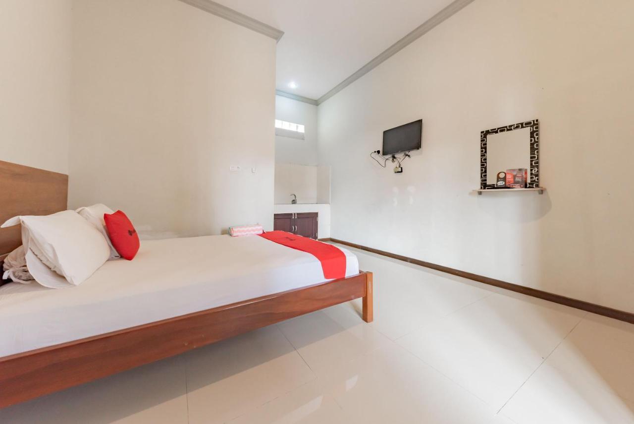 Reddoorz Near Gor Sempaja Samarinda Hotell Exteriör bild