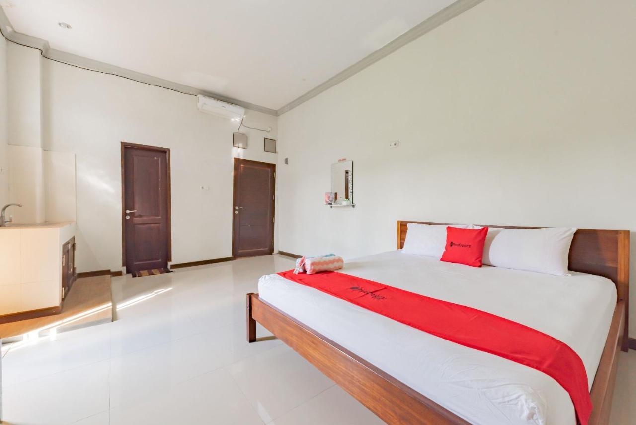 Reddoorz Near Gor Sempaja Samarinda Hotell Exteriör bild