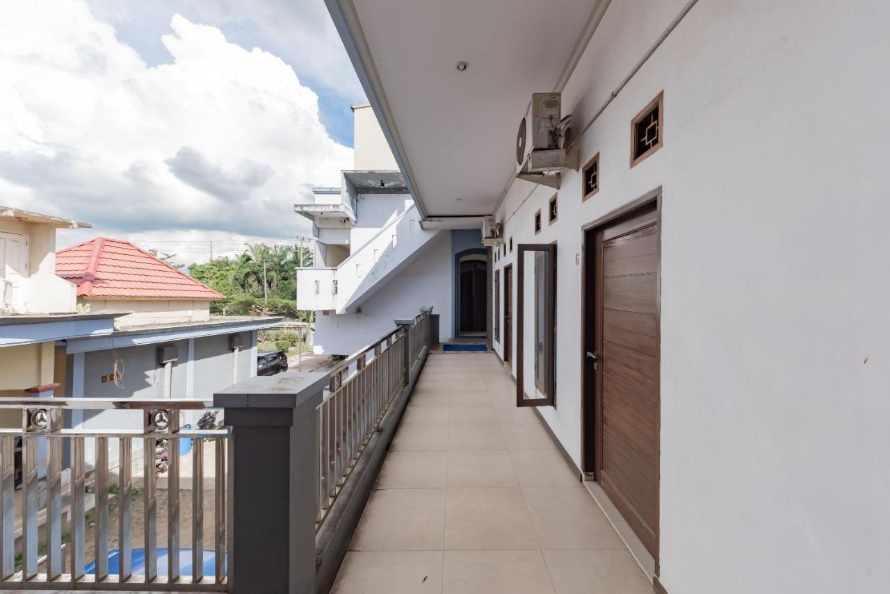 Reddoorz Near Gor Sempaja Samarinda Hotell Exteriör bild
