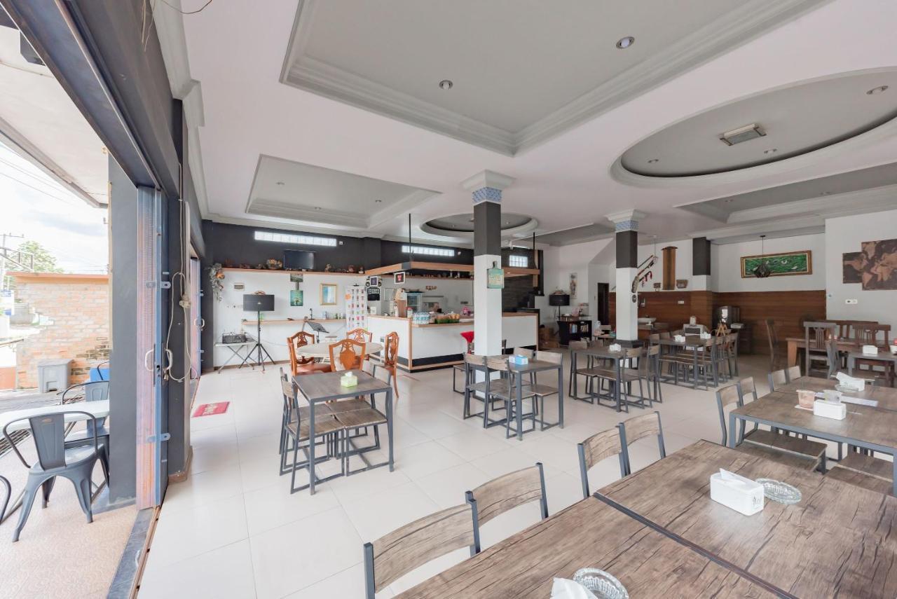 Reddoorz Near Gor Sempaja Samarinda Hotell Exteriör bild